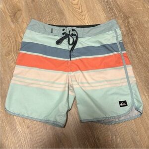 🍏Quicksilver - Retro Stripe Swim Trunks - 32